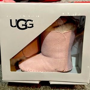 NEW Ugg baby booties
